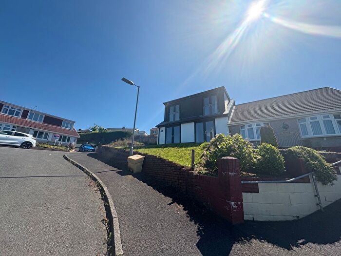 3 Bedroom Detached House To Rent In Greenfield Close, Llansamlet, Swansea, SA7