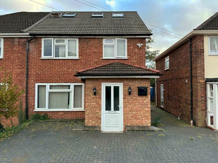 8 Bedroom Semi-Detached House To Rent In Maidenhead, Berkshire, SL6