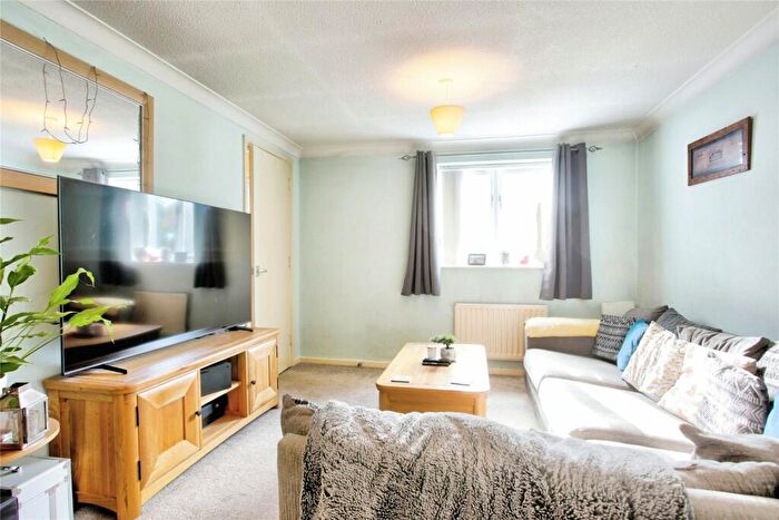 1 Bedroom Flat For Sale In Cartington Court, Newcastle Upon Tyne, NE3