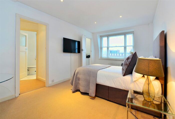 1 Bedroom Flat To Rent In Hill Street, Mayfair, London, W1J