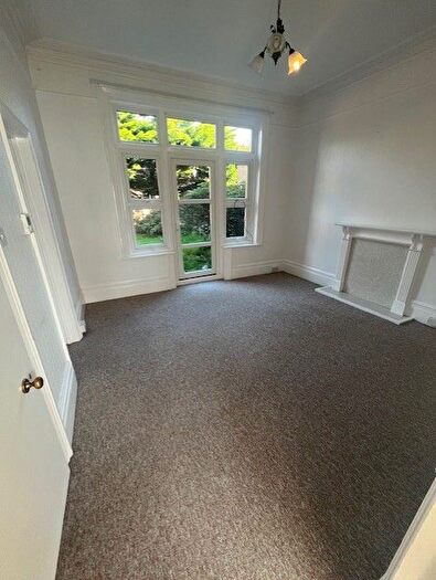 2 Bedroom Flat To Rent In Southern Road, Bournemouth, BH6