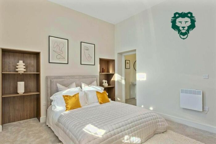 1 Bedroom Flat To Rent In St Bartholomews Place, New Road, Rochester, Kent, ME1