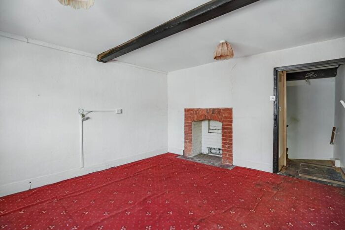 2 Bedroom Terraced House For Sale In Benover Road, Yalding, ME18