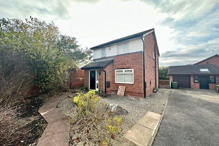 3 Bedroom Detached House To Rent In Parkinson Close, Wakefield, WF1