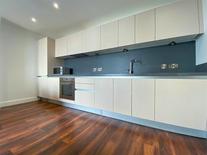 2 Bedroom Flat To Rent In The Assembly - Block A, Cambridge Street, City Centre, M1