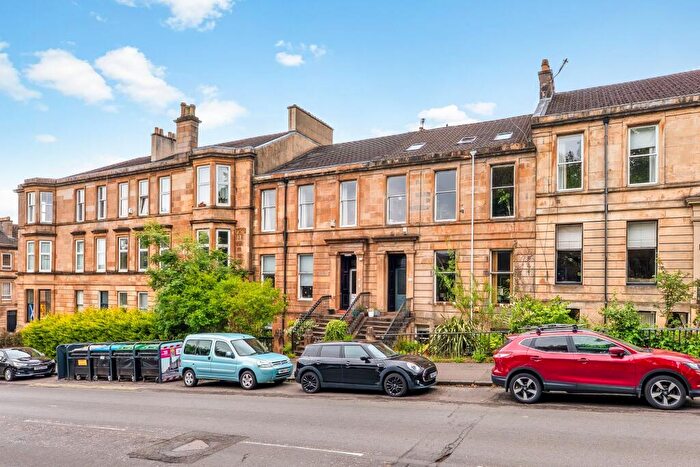 4 Bedroom Apartment For Sale In Shields Road, Pollokshields, Glasgow, G41