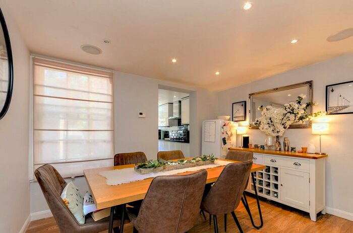 3 Bedroom Semi-Detached House To Rent In Stoke Road, Guildford GU1