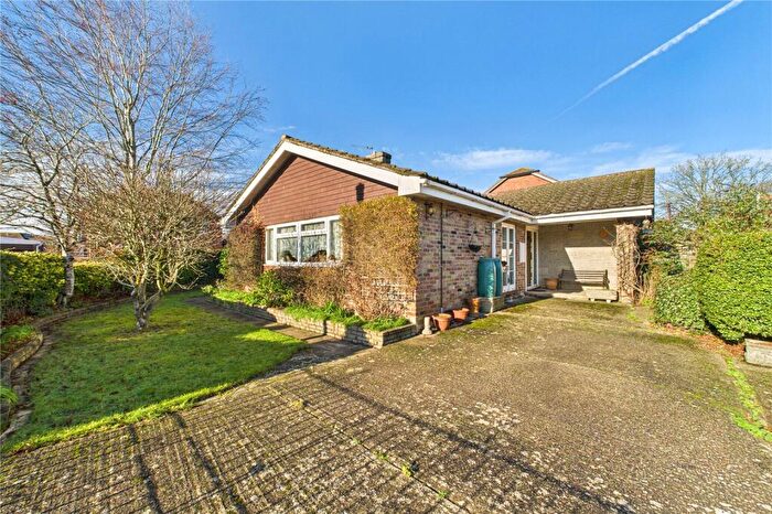 2 Bedroom Bungalow For Sale In Clappsgate Road, Pamber Heath, Tadley, Hampshire, RG26