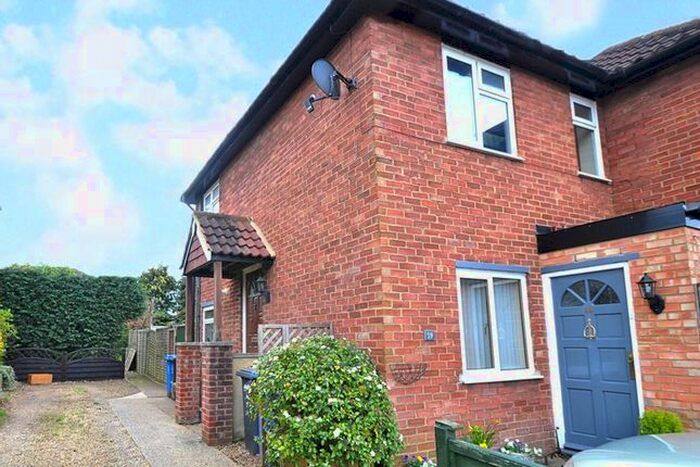2 Bedroom Maisonette To Rent In Brunel Road, Maidenhead, Berkshire, SL6