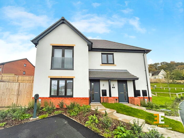 1 Bedroom Flat For Sale In Parc Bodafon, Craig Y Don, LL30