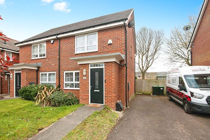 2 Bedroom Semi-Detached House For Sale In The Pavilions, West Bromwich, B70