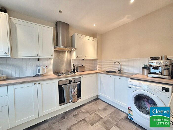 4 Bedroom Town House To Rent In Clearwell Gardens, Cheltenham, GL52