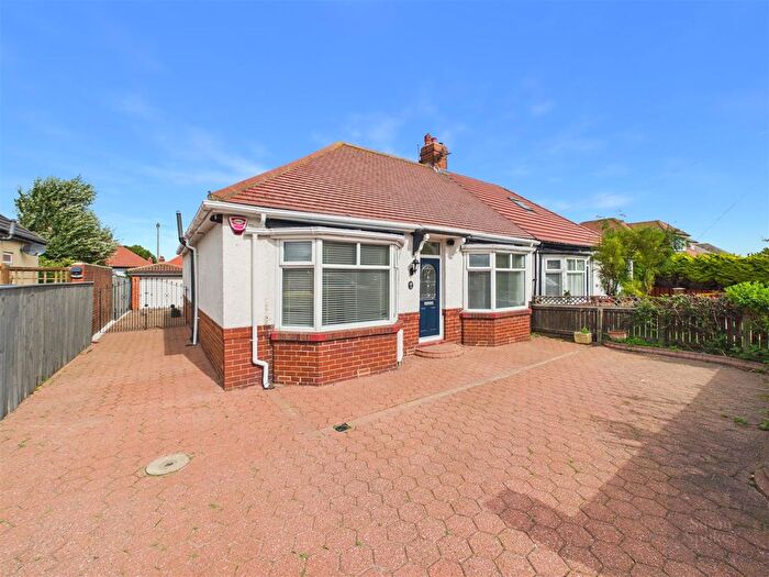 3 Bedroom Bungalow For Sale In Northfield Gardens, South Shields, NE34