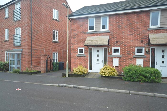 3 Bedroom Semi Detached House To Rent In Gardiner Road, Marnel Park, Basingstoke, Hampshire, RG24