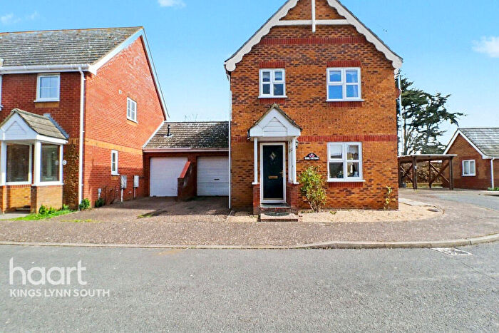 3 Bedroom Detached House For Sale In Valentine Road, Hunstanton, PE36