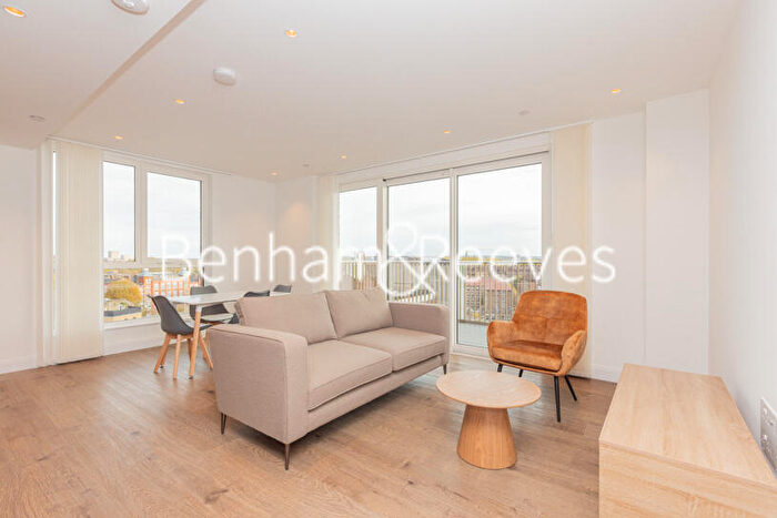 2 Bedroom Apartment To Rent In Juniper Gardens, Oval, SE11