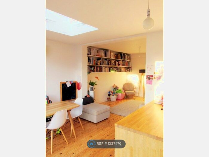 1 Bedroom Maisonette To Rent In Hounslow / Whitton, Hounslow / Whitton, TW3