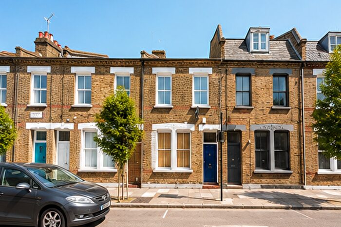 5 Bedroom Terraced House For Sale In Senrab Street, London, E1