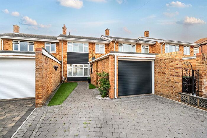 3 Bedroom House To Rent In The Avenue, Gosport, PO12