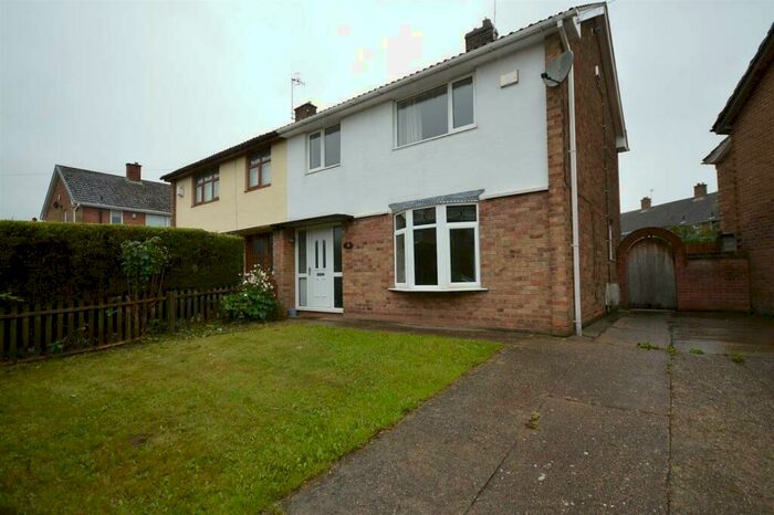 3 Bedroom Semi-Detached House To Rent In Cartbridge, Cotgrave, Nottingham, Nottinghamshire, NG12
