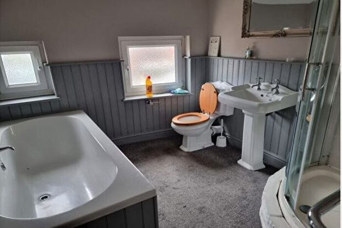 4 Bedroom Property To Rent In New Street, Romney Marsh, TN29