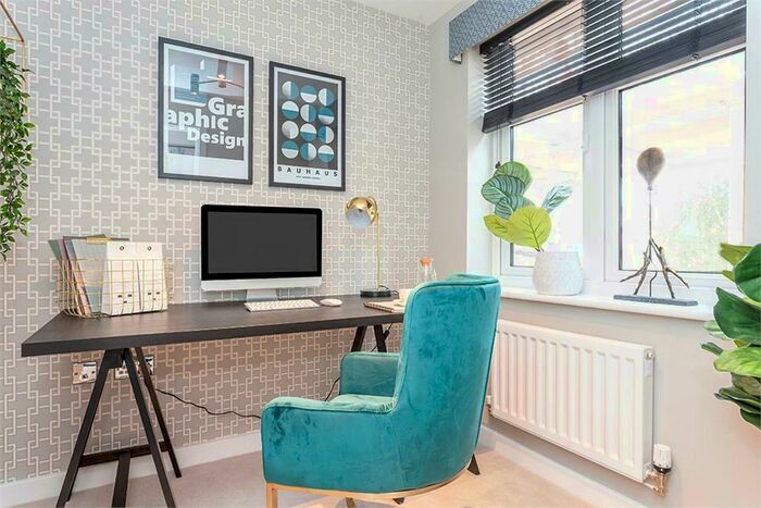 4 Bedroom Detached House For Sale In Thame Road, Longwick, HP27