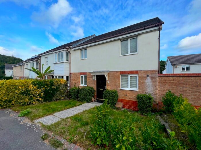 3 Bedroom End Of Terrace House To Rent In Bluebell Way, Whiteley, Fareham, PO15