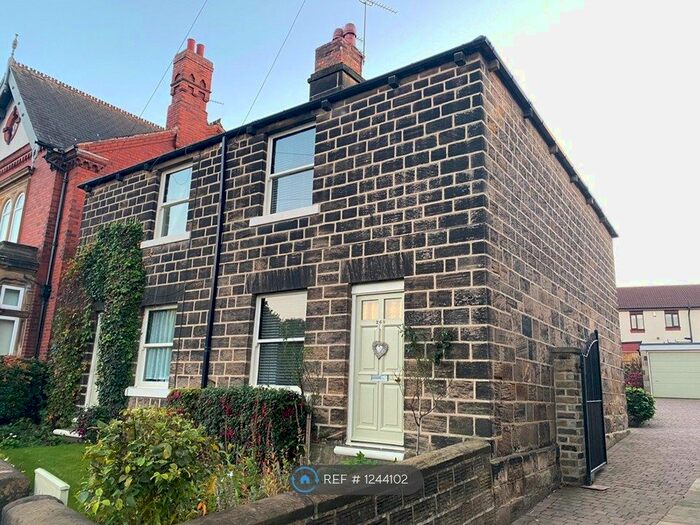 2 Bedroom Semi-Detached House To Rent In Barnsley Road, Wakefield WF2