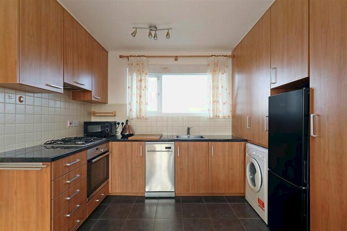 1 Bedroom Flat To Rent In Cortis Road, Putney, SW15