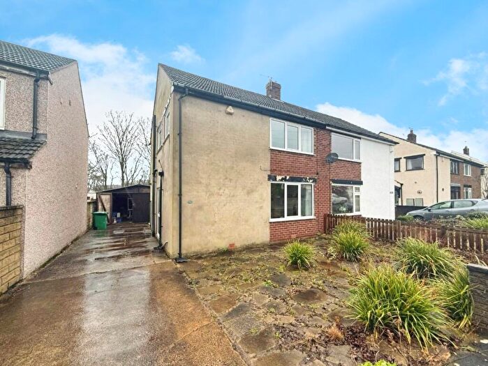 3 Bedroom Semi Detached House For Sale In Fyfe Crescent, Baildon, Shipley, BD17