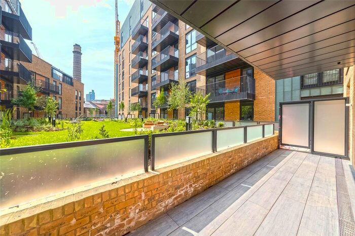 1 Bedroom Flat To Rent In Ryeland Boulevard, London, SW18