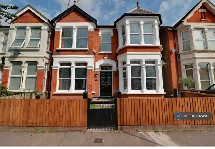 4 Bedroom Semi-Detached House To Rent In Boscombe Road, Southend-On-Sea, SS2