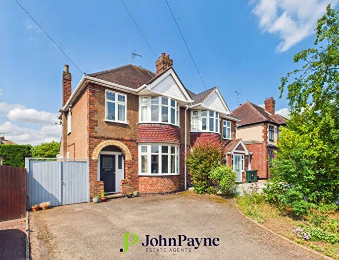 3 Bedroom Semi-Detached House For Sale In Baginton Road, Styvechale, Coventry, CV3