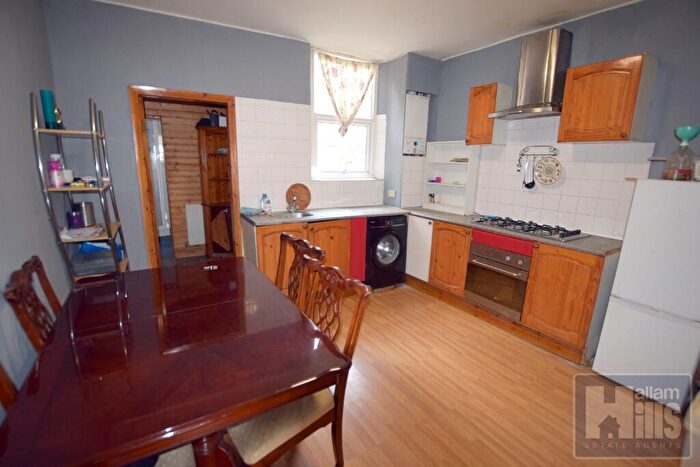 3 Bedroom Semi-Detached House To Rent In Grimesthorpe Road, Sheffield, S4