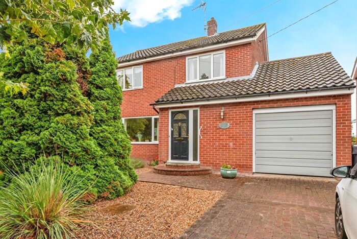3 Bedroom Detached House For Sale In Colby Road, Banningham, Norwich, NR11