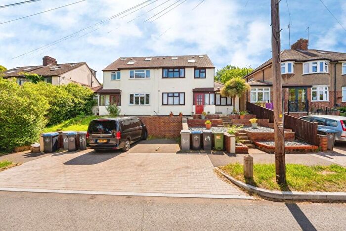 2 Bedroom Duplex For Sale In Beverley Gardens, Wembley, HA9