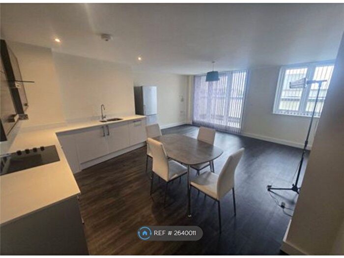 2 Bedroom Flat To Rent In Agin Court, Leicester, LE1