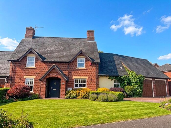 4 Bedroom Detached House For Sale In Ashbourne Drive, Weston, CW2