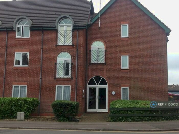 1 Bedroom Flat To Rent In Eskdaill Place, Kettering, NN16