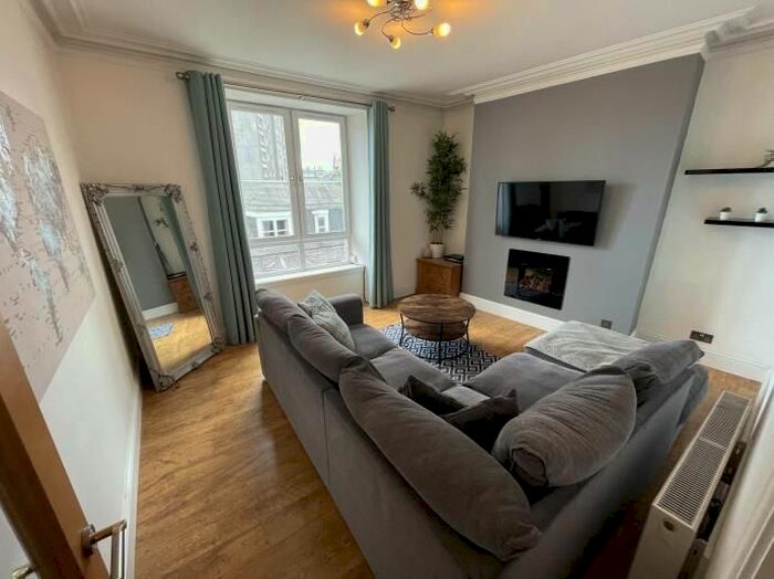 1 Bedroom Flat To Rent In Raeburn Place, Aberdeen, AB25