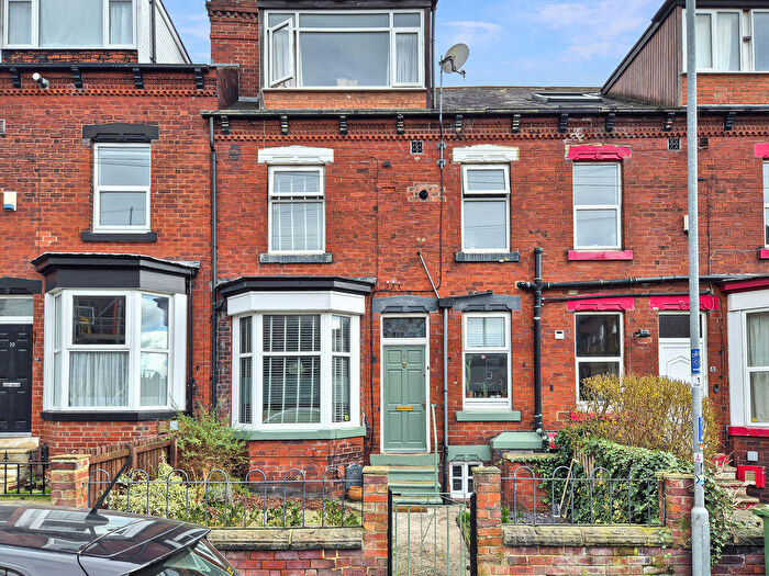 2 Bedroom Terraced House For Sale In Grimthorpe Street, Leeds, LS6