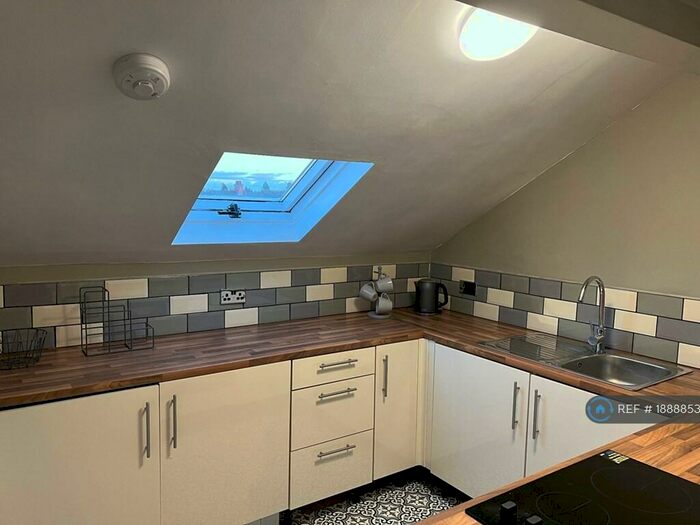 1 Bedroom Flat To Rent In Bath Street, Rugby, CV21