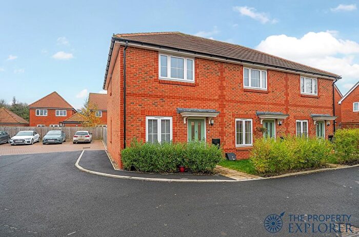 2 Bedroom End Of Terrace House For Sale In Chestnuts Close, Oakley, Basingstoke, RG23