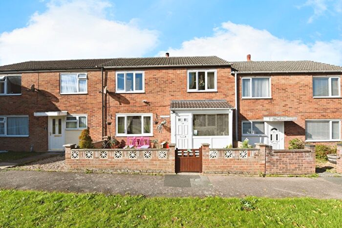 3 Bedroom Terraced House For Sale In Hawthorn Road, Great Cornard, Sudbury, Suffolk, CO10