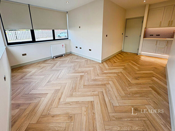 1 Bedroom Flat To Rent In Davigdor Road, BN3