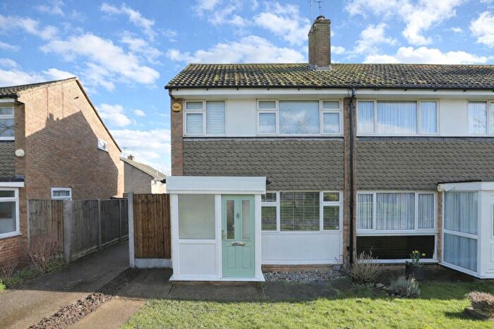 3 Bedroom End Of Terrace House To Rent In Chequers Walk, Waltham Abbey, EN9