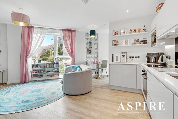 2 Bedroom Apartment For Sale In Video Presentation Inside-Private Courtyard Garden- Academy Way, Loughton, IG10