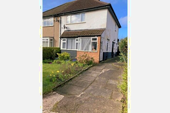 2 Bedroom Semi-Detached House To Rent In Manor Road, S43