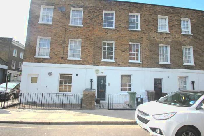 4 Bedroom Terraced House To Rent In Carol Street, Camden, NW1