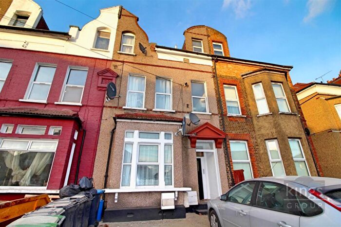 2 Bedroom Flat For Sale In Church Street, Edmonton, N9